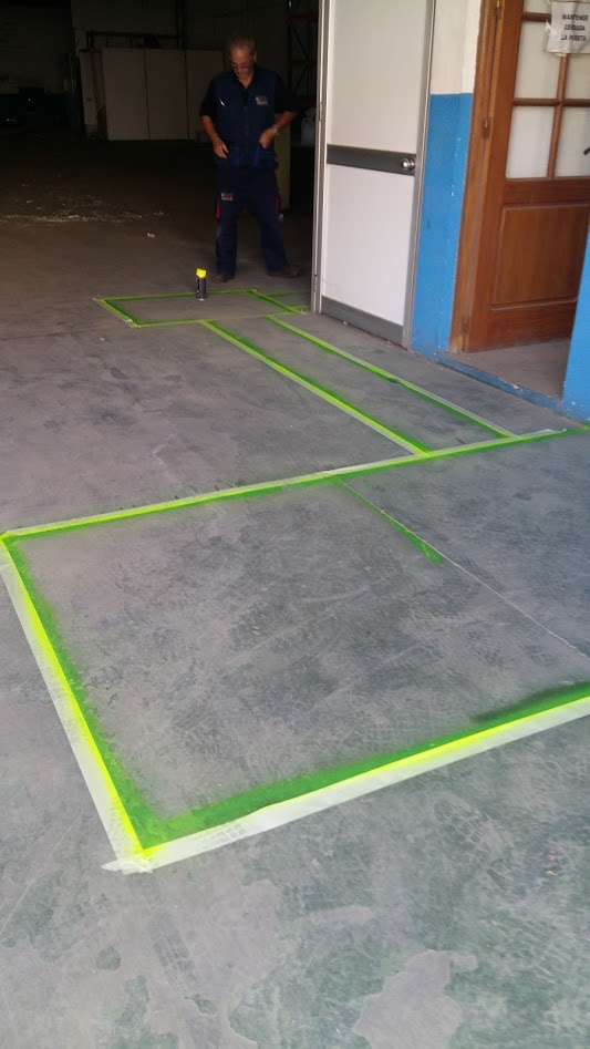 Gas Sevilla - Instalación de arquetas de paso, sifónica y separadora de grasas en nave normativas Emasesa.