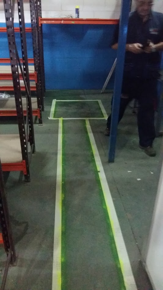 Gas Sevilla - Instalación de arquetas de paso, sifónica y separadora de grasas en nave normativas Emasesa.