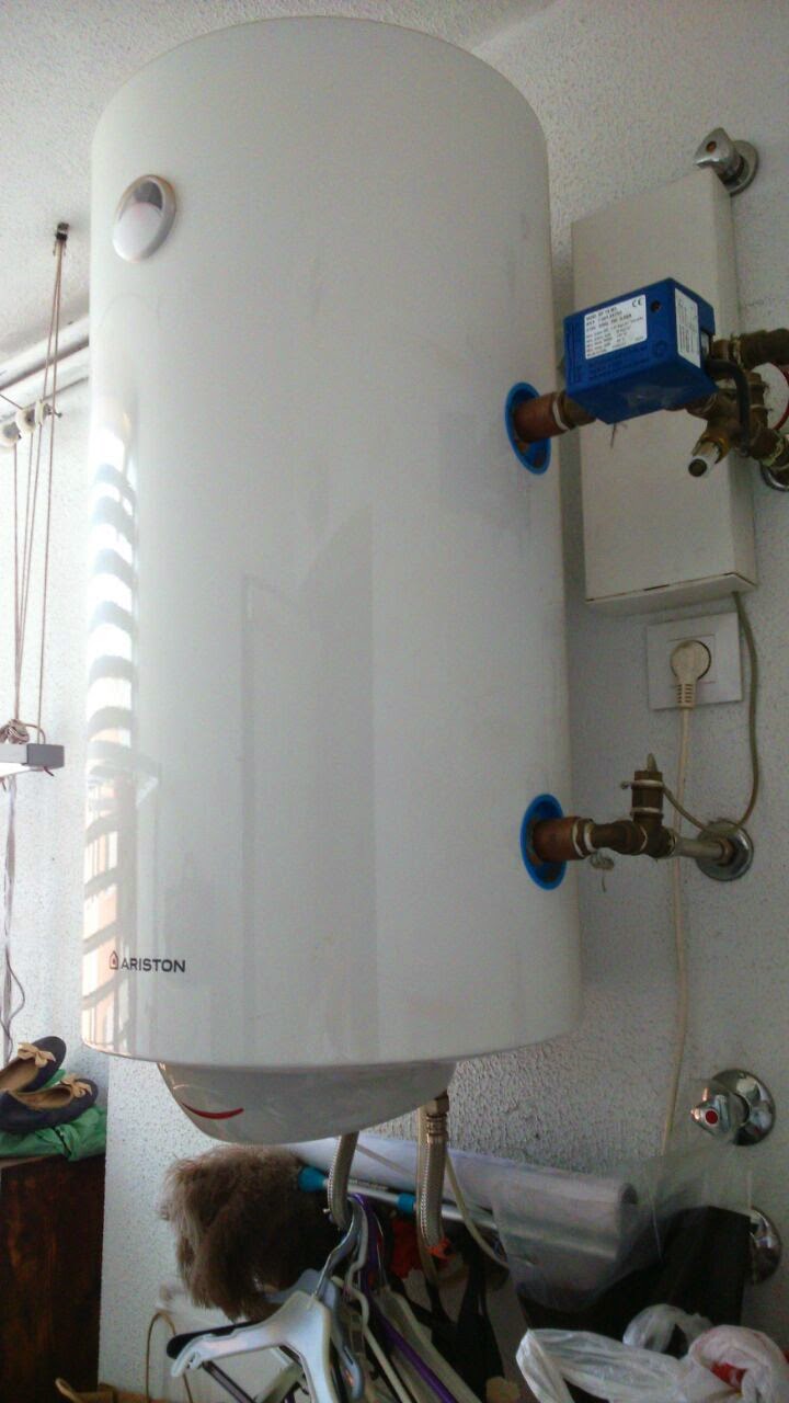 Gas Sevilla - Instalaciones de acumuladores de energía solar.